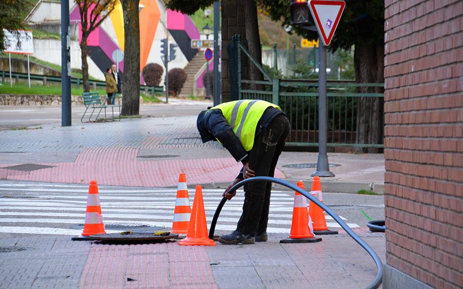 appareil déboucheur canalisation Sèvres